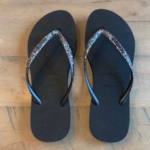 Black Havianas Size 41–42